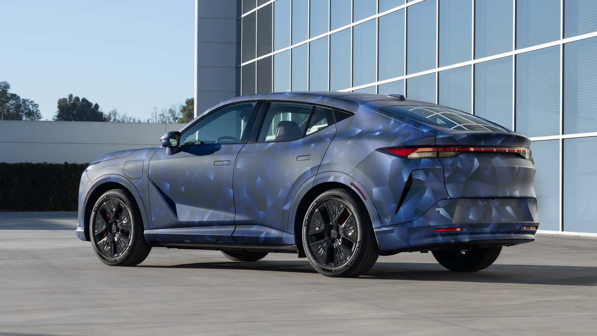 embargo weds jan 15 9 am et dnp acura rsx ev camo